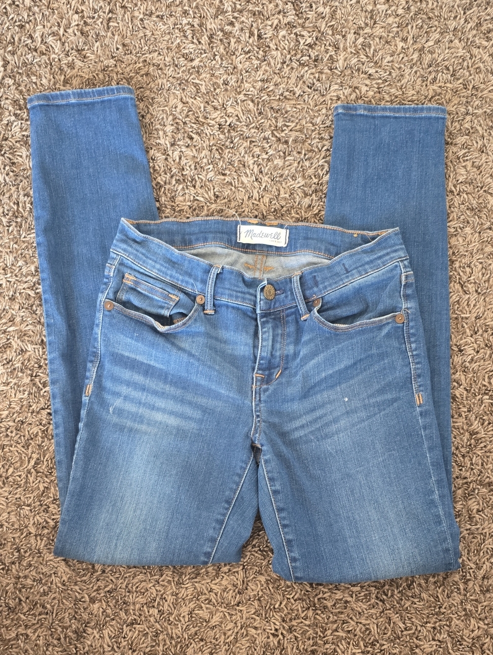 DONATING TODAY--Madewell Women's Blue Skinny Jeans